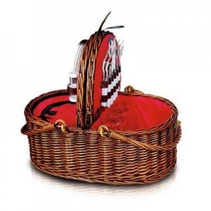 פיקניק - סלסלת פיקניק בעיצוב רטרו