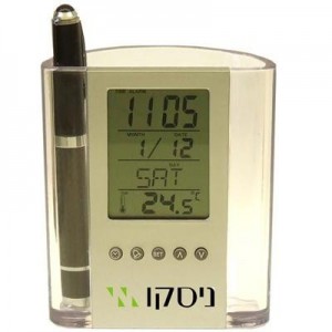 דסק - מעמד שולחני לעטים עם שעון ומד טמפרטורה