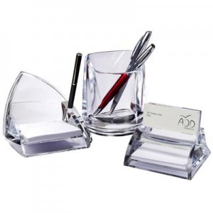 סט אקרילי מהודר 3 חלקים: כוס+ מעמד ממו ועט + מעמד כ. ביקור במארז