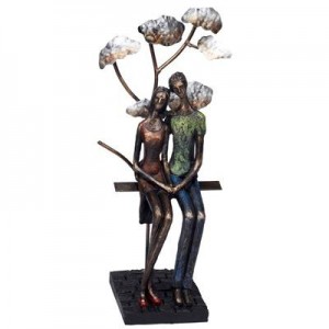 מוזה - פסל אומנותי